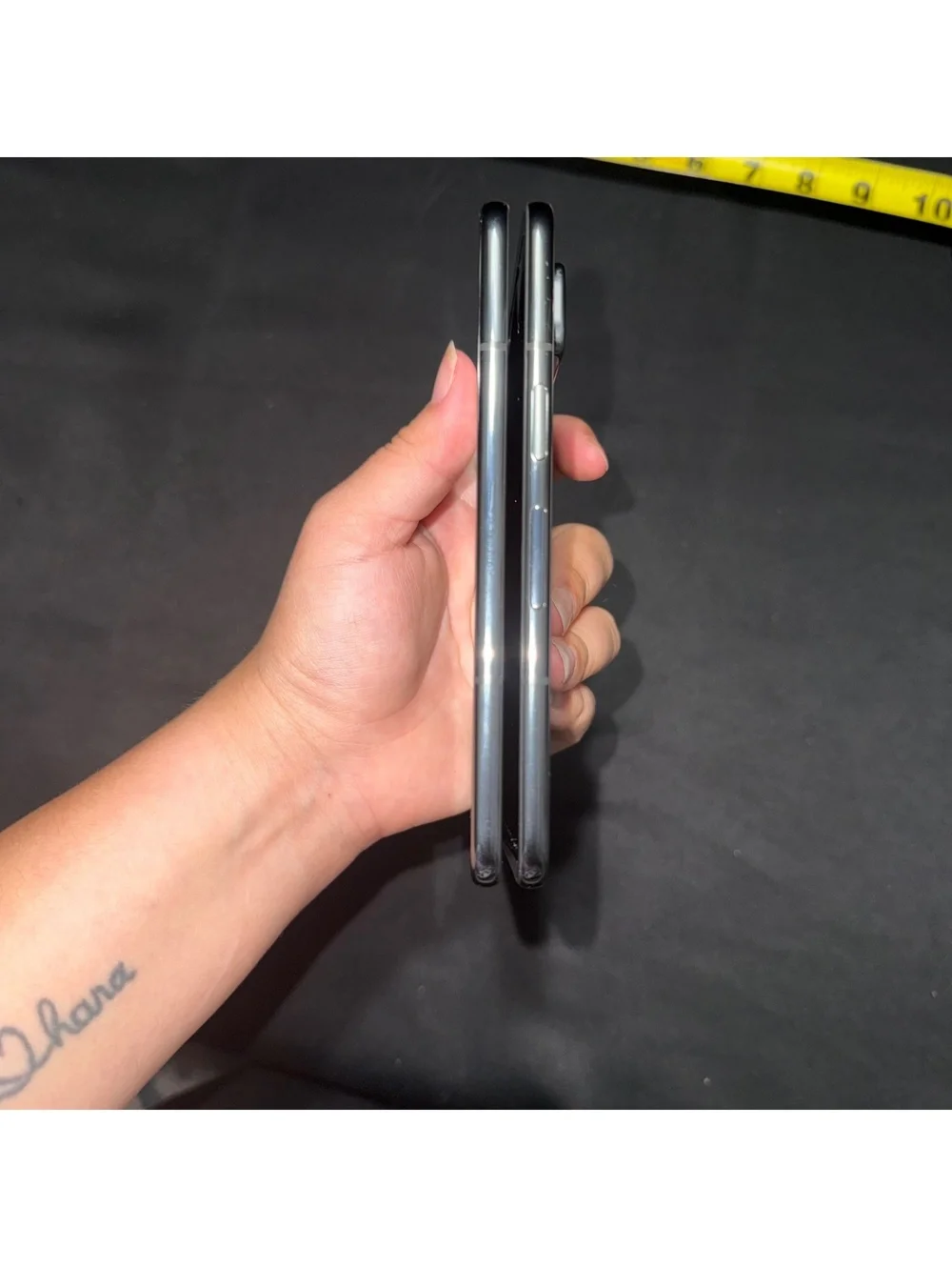 Google Pixel Fold 256GB Smartphone FOR PARTS